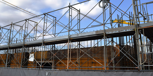 足場工事完了